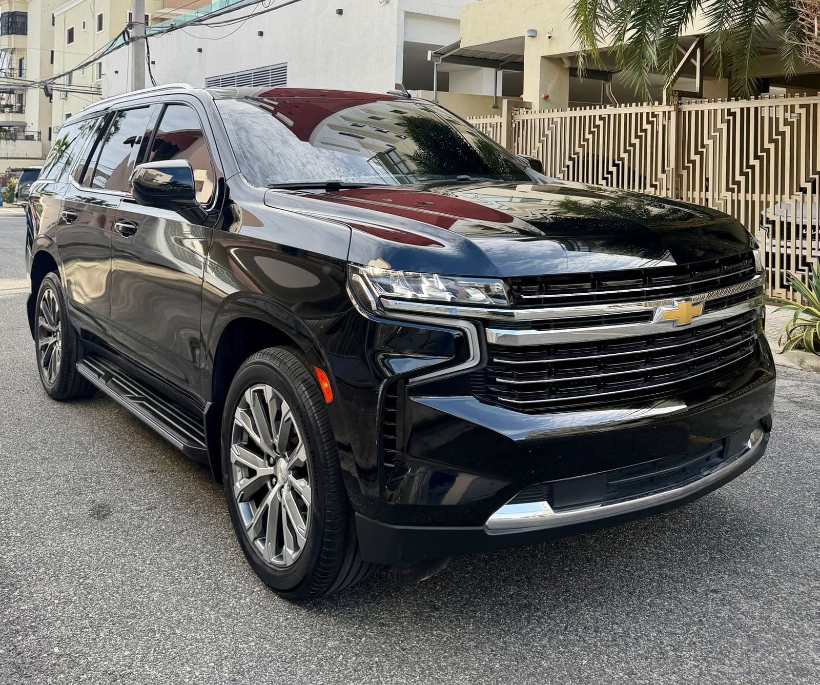 Chevrolet  Tahoe